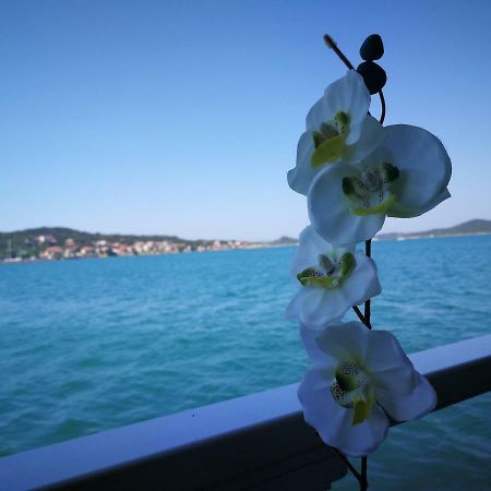 Sahmeran Pansiyon Ayvalı Buitenkant foto